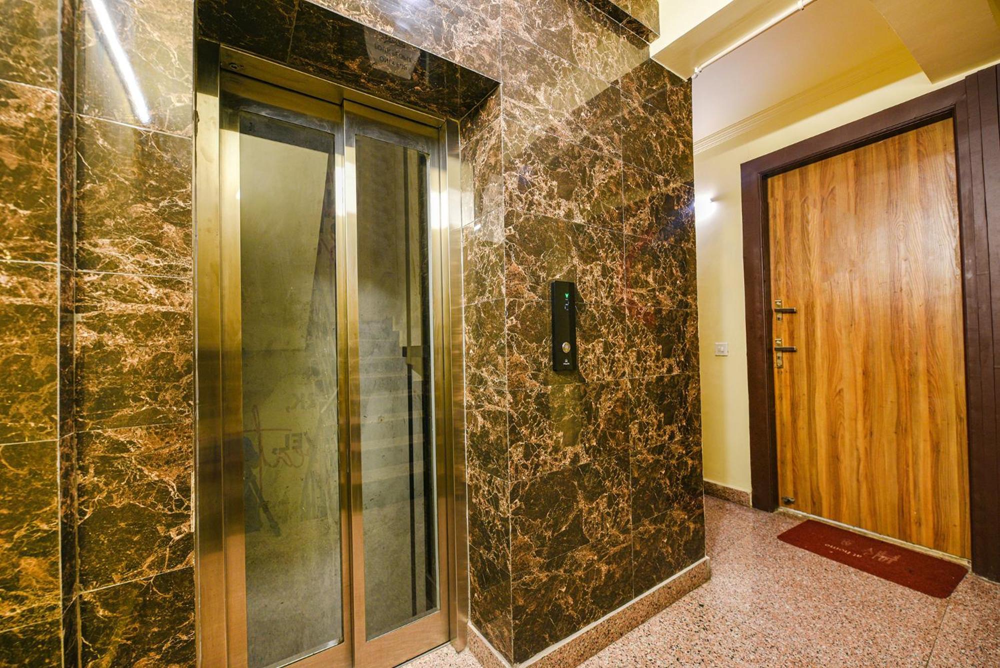 Fabhotel Ishtara Auberge - Nr Yashobhoomi Convention Centre New Delhi Exterior photo
